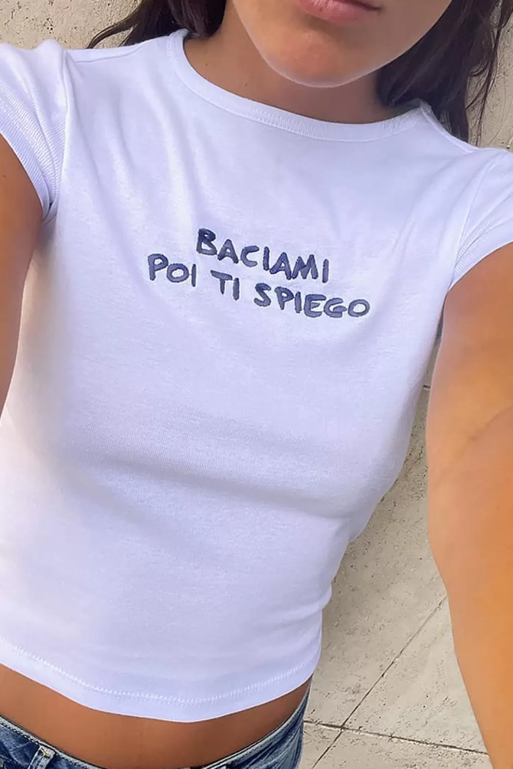 Flash Sale Baciami poi ti spiego t-shirt Graphics