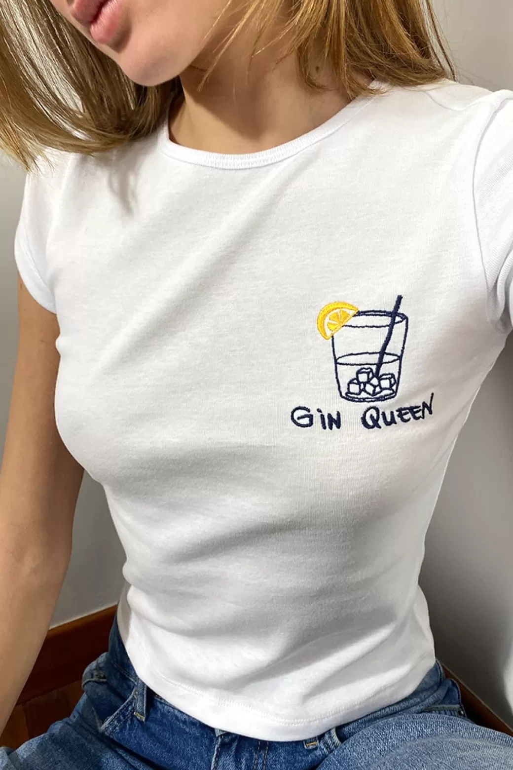 Discount Gin queen t-shirt Graphics