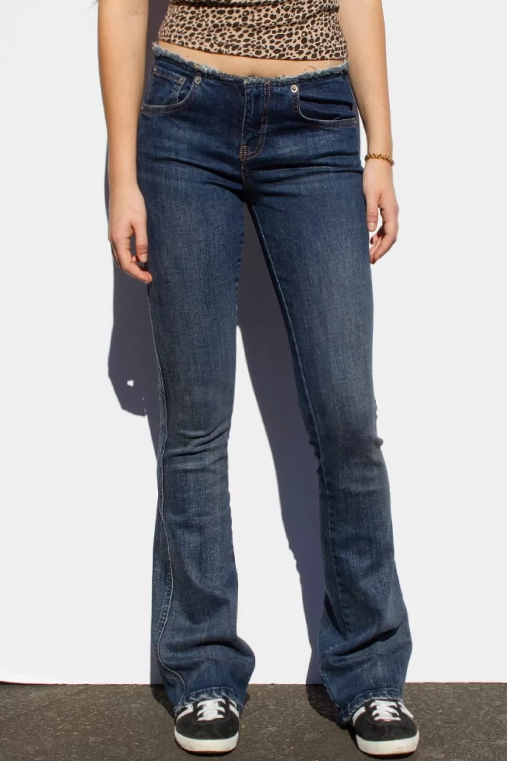 Store Low waist cut-off jeans Denim