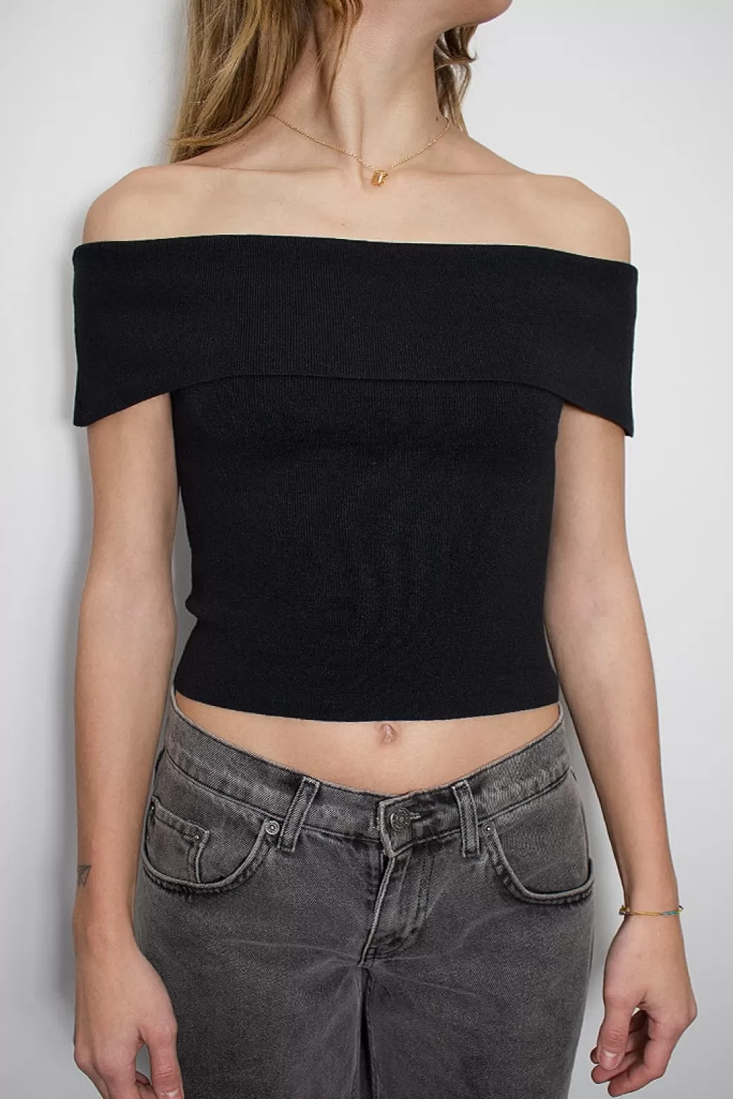 Store Off shoulders t-shirt Tops