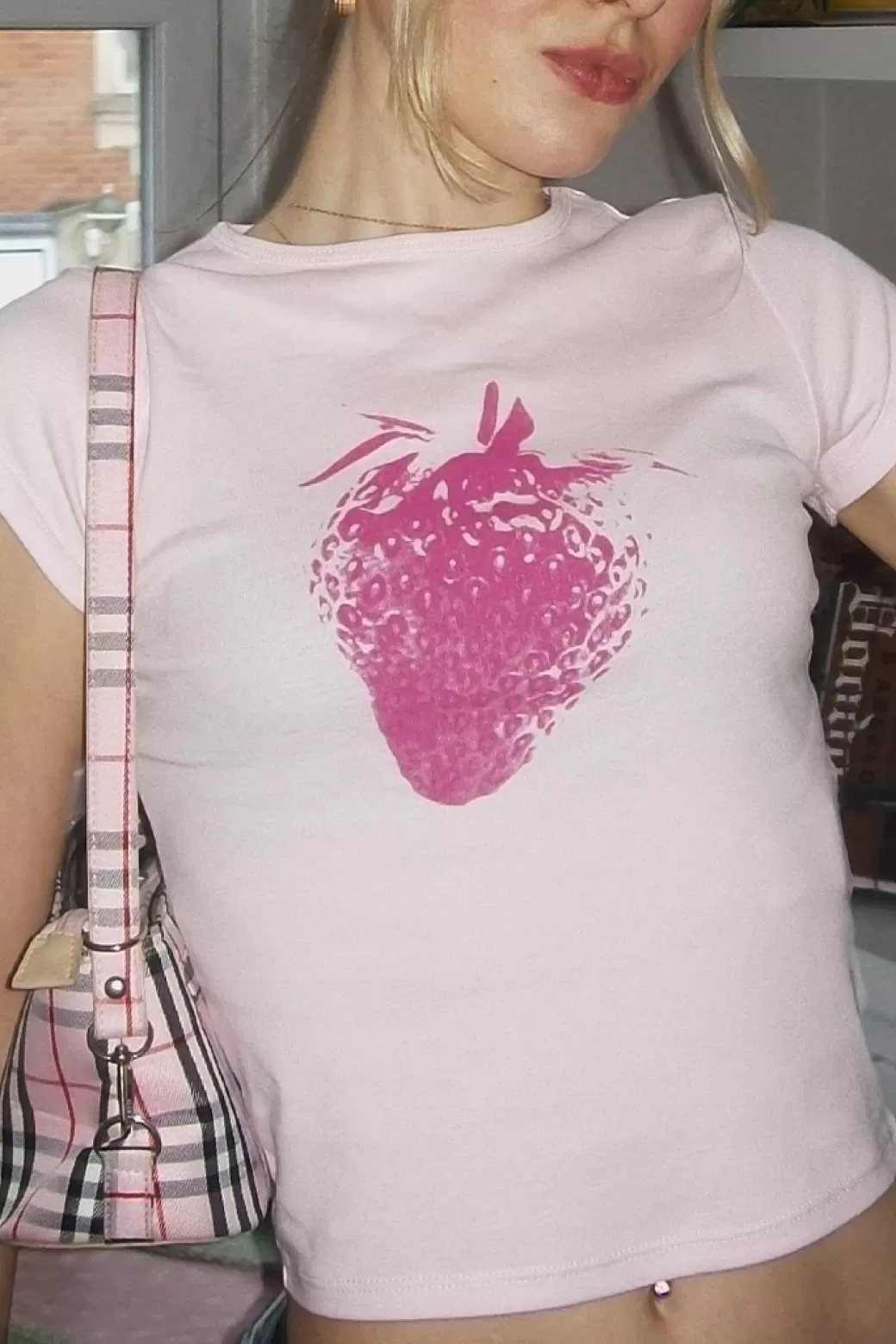 Cheap Strawberry t-shirt Graphics